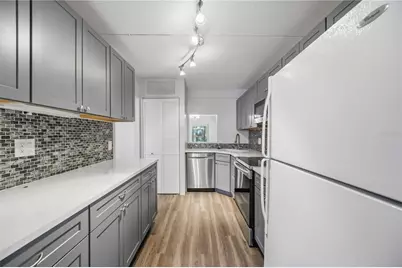 270 Santa Maria Street #104, Venice, FL 34285 - Photo 7