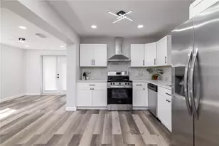 717 W Winifred St, Avon Park, FL 33825 - Photo 9