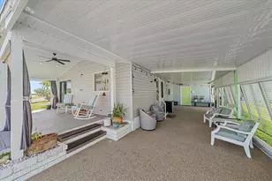 137 Lakeview Dr, Palmetto, FL 34221 - Photo 3