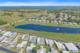 137 Lakeview Dr, Palmetto, FL 34221 - Photo 27