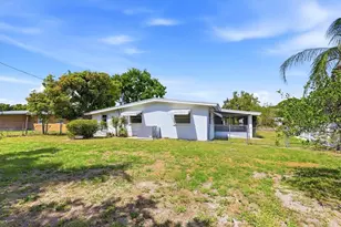 3876 Prudence Dr, Sarasota, FL 34235 - Photo 35