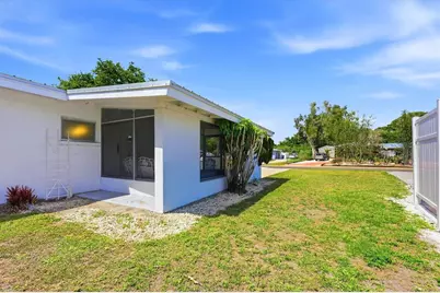 3876 Prudence Drive, Sarasota, FL 34235 - Photo 31