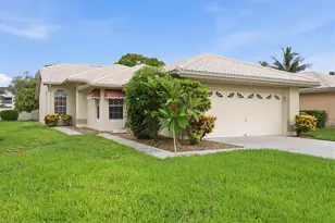 4738 Dundee Dr, Bradenton, FL 34210 - Photo 1