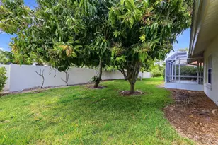 4738 Dundee Dr, Bradenton, FL 34210 - Photo 39