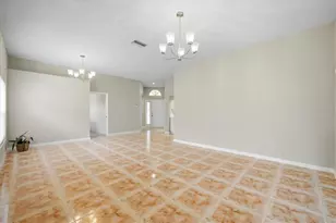 4738 Dundee Dr, Bradenton, FL 34210 - Photo 17