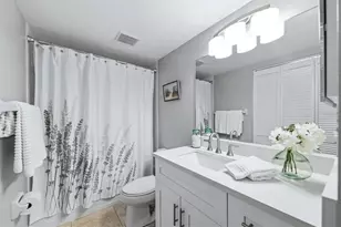 9320 Clubside Cir, Sarasota, FL 34238 - Photo 27