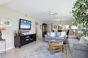 9320 Clubside Cir, Sarasota, FL 34238 - Photo 17