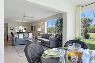 9320 Clubside Cir, Sarasota, FL 34238 - Photo 29