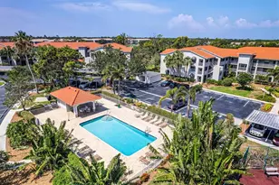 9320 Clubside Cir, Sarasota, FL 34238 - Photo 33