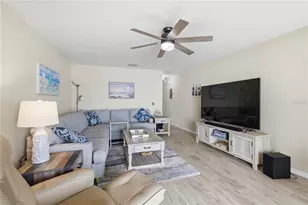 3871 Mariner Dr, Saint Petersburg, FL 33705 - Photo 19