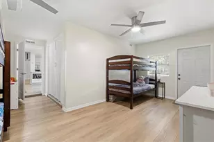 214 Gaines Ave, Sarasota, FL 34243 - Photo 39