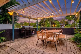 214 Gaines Ave, Sarasota, FL 34243 - Photo 7