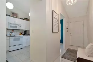 4206 Caddie Dr E, Bradenton, FL 34203 - Photo 5