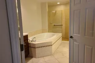 6474 Water Crest Way, Lakewood Ranch, FL 34202 - Photo 9