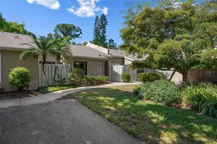 3320 Tallywood Ct, Sarasota, FL 34237 - Photo 3