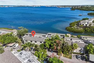 1511 Pelican Point Dr, Sarasota, FL 34231 - Photo 45