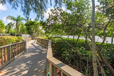 1511 Pelican Point Drive #279, Sarasota, FL 34231 - Photo 35