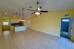 6421 Bay Cedar Ln, Bradenton, FL 34203 - Photo 3