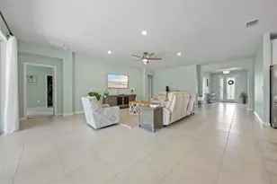 18026 Fattoria Ter, Bradenton, FL 34211 - Photo 9