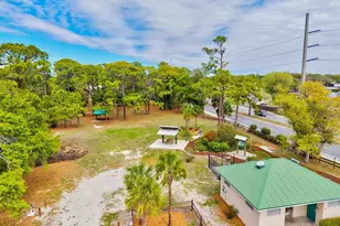 3663 Egerton Cir, Sarasota, FL 34233 - Photo 61