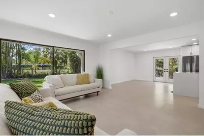 3663 Egerton Circle, Sarasota, FL 34233 - Photo 15