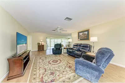 7160 Fairway Bend Cir, Sarasota, FL 34243 - Photo 7