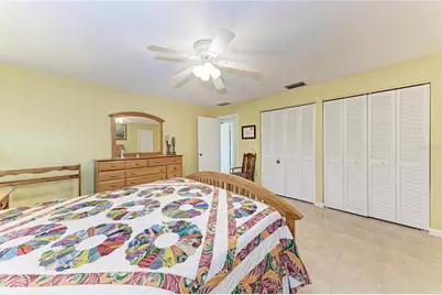 7160 Fairway Bend Cir, Sarasota, FL 34243 - Photo 21