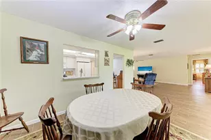 7160 Fairway Bend Cir, Sarasota, FL 34243 - Photo 17