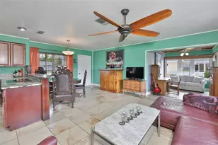 6907 9th Ave NW, Bradenton, FL 34209 - Photo 9