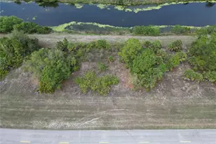 S Raintree Blvd, North Port, FL 34288 - Photo 1