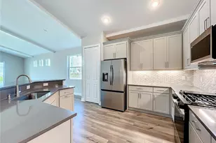 10006 Degas Ter, Bradenton, FL 34212 - Photo 9