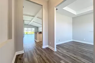 10006 Degas Ter, Bradenton, FL 34212 - Photo 5