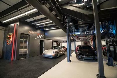 7045 N Tamiami Trail #101-, Sarasota, FL 34243 - Photo 5