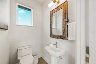 329 Beach Rd, Sarasota, FL 34242 - Photo 21