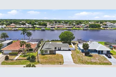 814 Ellicott Circle NW, Port Charlotte, FL 33952 - Photo 1