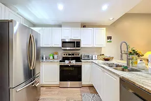 3803 54th Dr W, Bradenton, FL 34210 - Photo 7