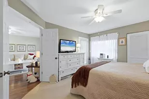 433 Cerromar Ln, Venice, FL 34293 - Photo 15