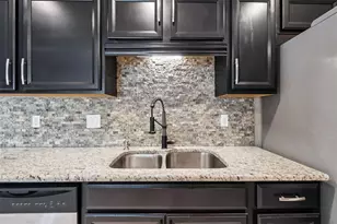 4018 Prado Dr, Sarasota, FL 34235 - Photo 15