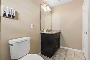 4018 Prado Dr, Sarasota, FL 34235 - Photo 49