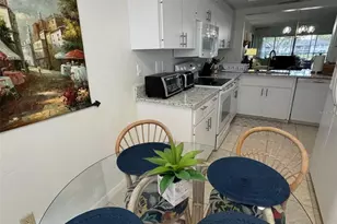 5246 Wedgewood Ln, Sarasota, FL 34235 - Photo 11