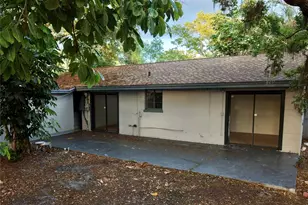 2107 Chippawa Pl, Sarasota, FL 34234 - Photo 15