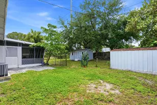 2704 52nd Ave Terrace W, Bradenton, FL 34207 - Photo 23