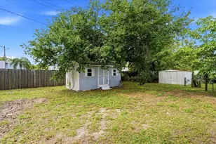 2704 52nd Ave Terrace W, Bradenton, FL 34207 - Photo 21