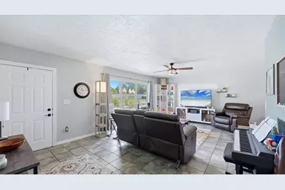 2704 52nd Avenue Terrace W, Bradenton, FL 34207 - Photo 5