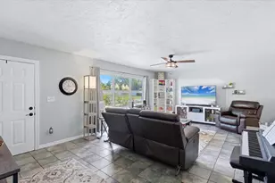 2704 52nd Ave Terrace W, Bradenton, FL 34207 - Photo 5