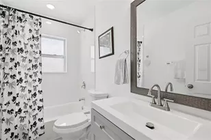 3530 Goodrich Ave, Sarasota, FL 34234 - Photo 21