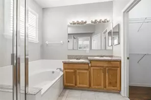 14330 Tree Swallow Way, Lakewood Ranch, FL 34202 - Photo 29