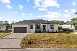 41 Mark Twain Ln, Rotonda West, FL 33947 - Photo 3