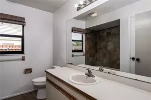 5012 Woodlawn Cir W, Palmetto, FL 34221 - Photo 13