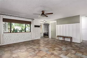 5012 Woodlawn Cir W, Palmetto, FL 34221 - Photo 7